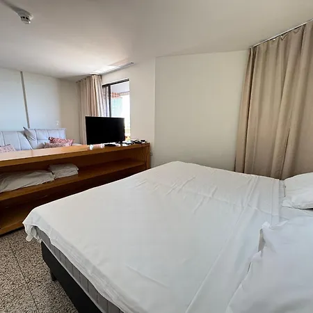 Flat Blue Tree Beira Mar By Escala
