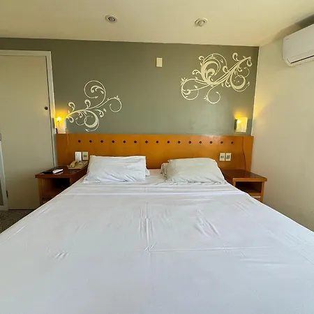 Flat Blue Tree Beira Mar By Escala