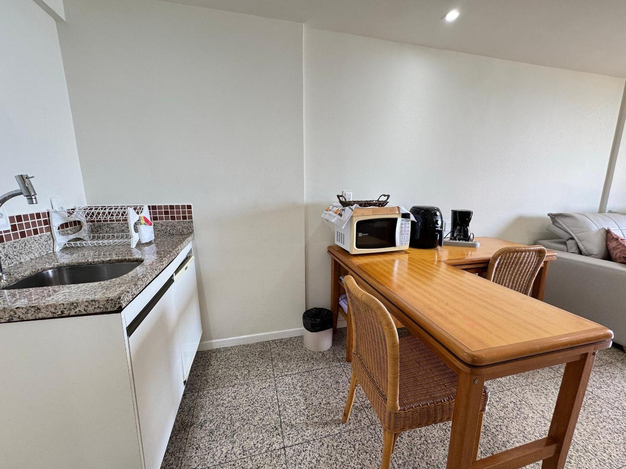 Flat Blue Tree Beira Mar By Escala *